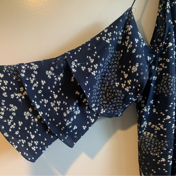 NWT 1. State Blue and White Floral Cold Shoulder High Neck Tiered Blouse XL - Picture 5 of 14